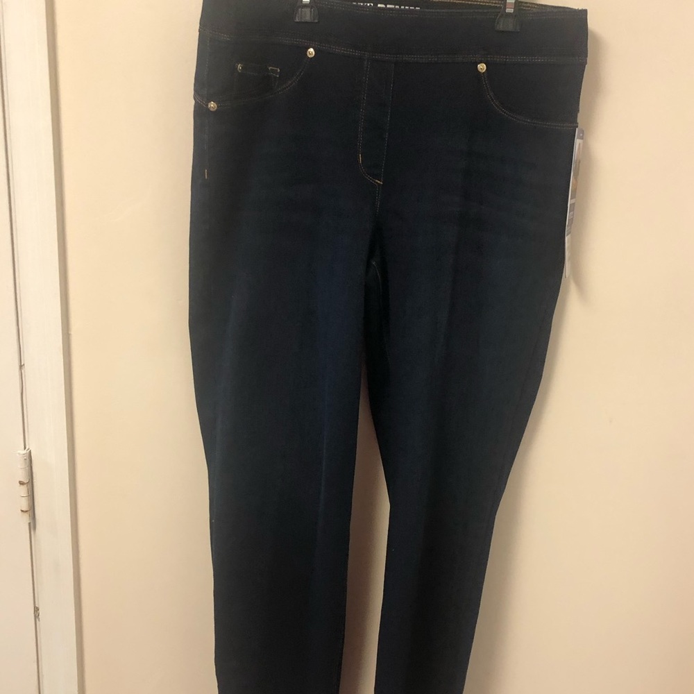 Luxe pull on denim jeans